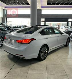 هیوندای جێنسس